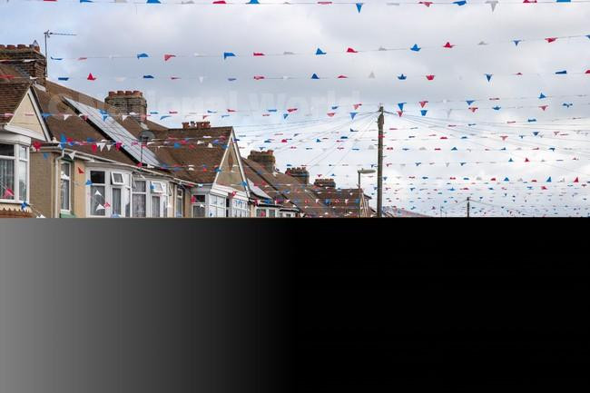 39710362The residents of Selsey Avenue, Gosport have covered the