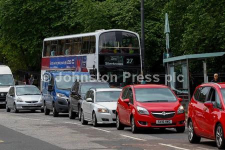 Congested Bus 36482944-Congestion buses GV - Iconic Media Group | Newsprints