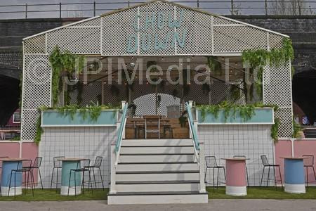 39411918-Chow Down , Temple Arches, Globe Road, Leeds. . . . 14-04-2022 ...