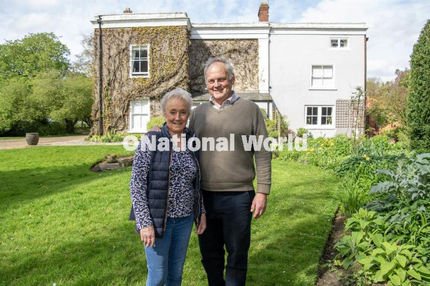 39952272 John Holtby With His Wife Caroline On The Farm At Dowthorpe 39952272-john-holtby-with-his-wife-caroline-on-the-farm-at-dowthorpe