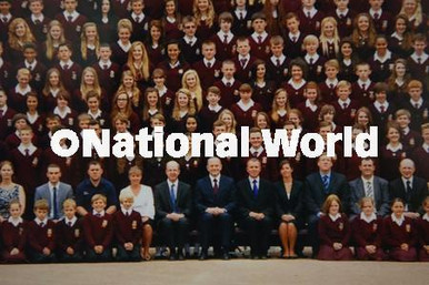 39510021-Photo Neil Cross; Former pupil Nigel Ranson reiring as Head ...
