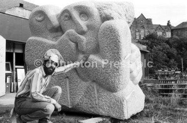 20379962-Edinburgh sculptor Ronald Rae Ronnie Rae with his 12-ton ...