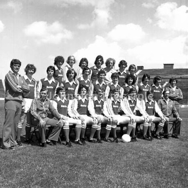 20243455 Hibs Football Team Photo call From July 1977 Team Picture 20243455-hibs-football-team-photo-call-from-july-1977-team-picture