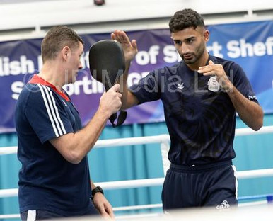 39210155-Pictured is Bradford boxer Harris Akbar at the EIS in ...