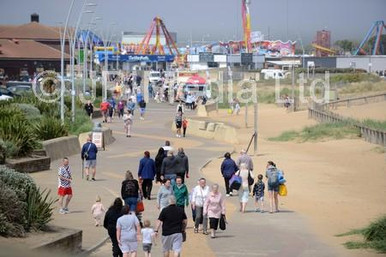38999559-Out and about at Sandhaven Beach. - National World | Newsprints