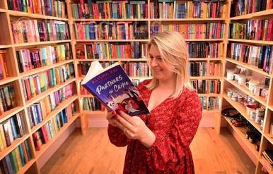 Amy Rix Leeds 39619865-Romantic book seller Amy Richards, pictured with her books for ...