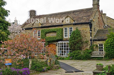 39707432-Spotlight on Peak District village Baslow. Ivy House. - Iconic ...