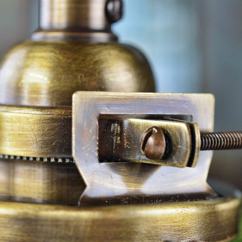 Antique Brass Shade Holder Clamp