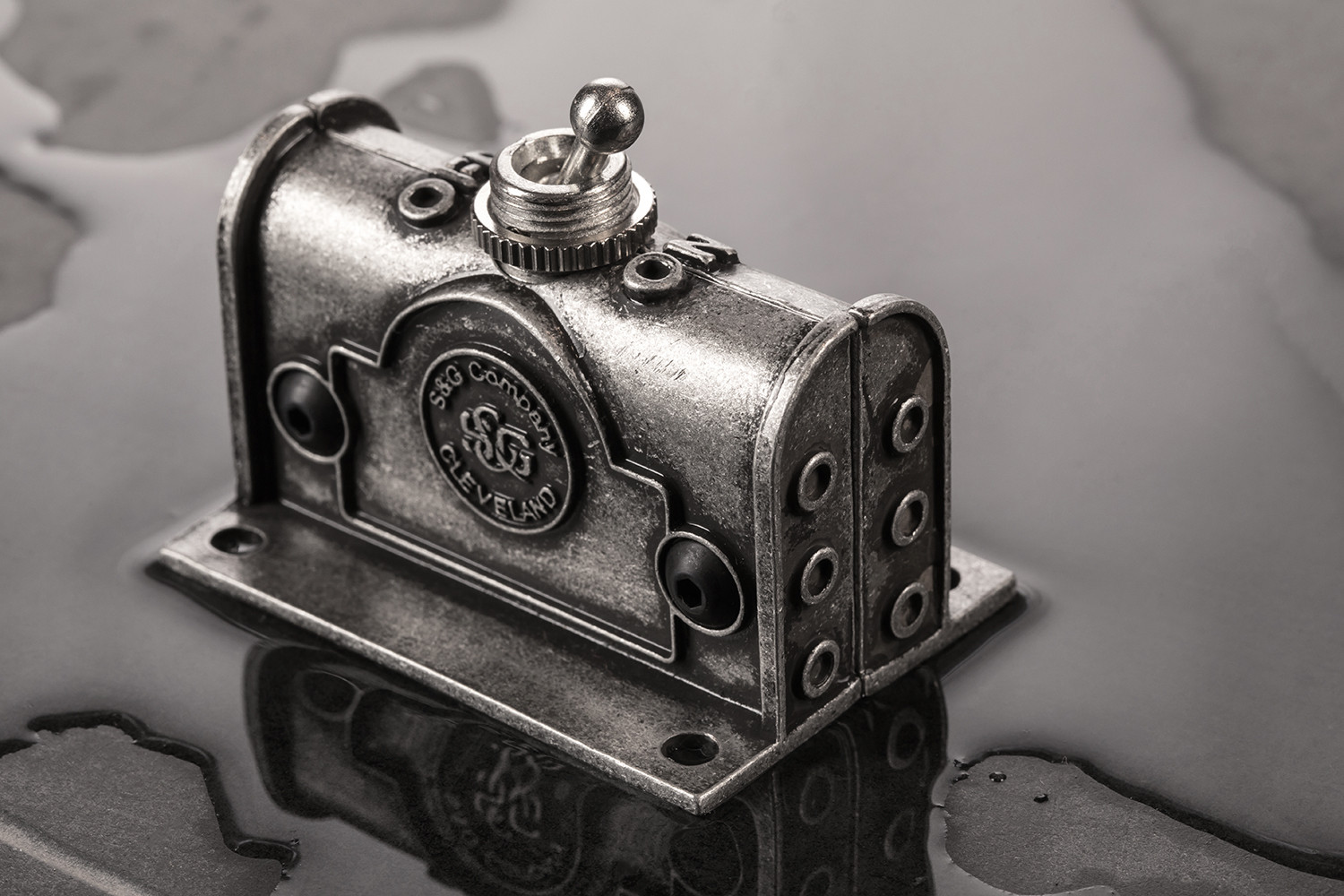 On/Off Toggle Switch