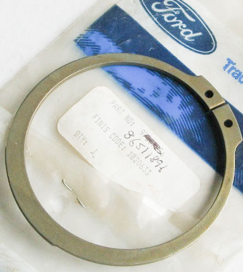 86511896 New Holland 2.875"  External Retaining RING, D83029, V69120, 100-11287, 324738R1, 355924X1, S65040, 97557S36 supersede to 86511896.