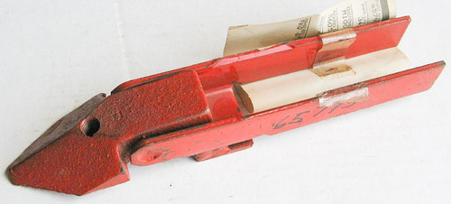 65795, 63490 CNH New Holland DOG Wedge and Plunger
