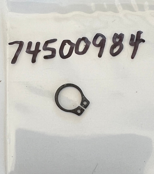 74500984 AGCO Allis-Chalmers External Retaining RING