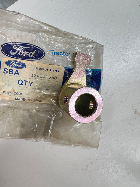 SBA324201360, 83967243 New Holland Ford Shifter ARM