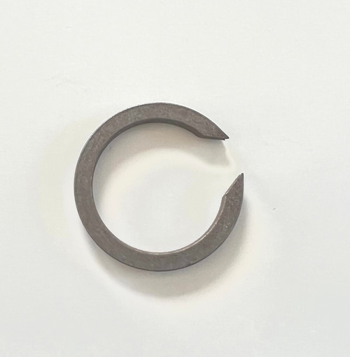 36313 New Holland 1.25" External Retaining RING, Snap Ring. 36313 Replaces 2974377, 548628R1, 80036313, 920304C1, A143425, A27012, H130351, O459FH1, O6090AB, R18875. Application; 717 - NH PULL TYPE FORAGE HARVESTER(07/64 - 07/67)