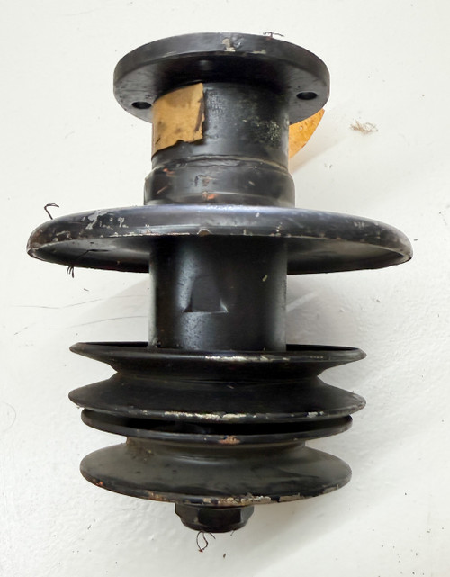 1685079 Simplicity Double Pulley Center SPINDLE Assembly, 1685065