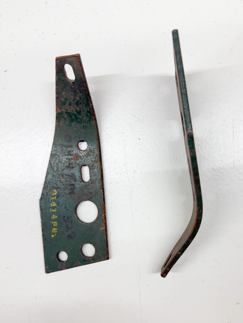 01414pm AGCO New Idea SUPPORT Bracket