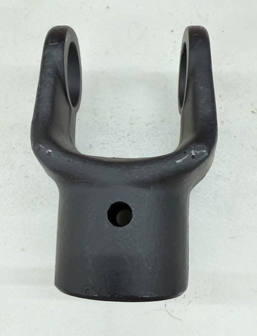 801-1206 Weasler  Series 12, 1-3/8" 6 Spline Bore Implement PTO YOKE. A&I A-D128106,  Weasler 801-1206,  Neapco 12-1172,  Tisco 12N220-21. 801-1206 Weasler  Series 12, 1-3/8" 6 Spline Bore Implement PTO YOKE. A&I A-D128106,  Weasler 801-1206,  Neapco 12-1172,  Tisco 12N220-21.