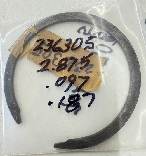 70236305 AGCO, 236305 Allis-Chalmers .098"T  Internal Retaining RING, Snap RING.