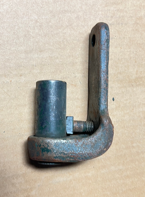 E184 NEW Idea BRACKET