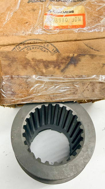 3281593M1 AGCO 72098980 Allis-Chalmers Differential COUPLER 5020 Allis-Chalmers Tractor.