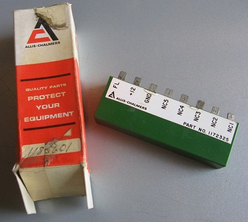 71185601 AGCO 1185601 Gleaner Fuse BLOCK, 71172325.