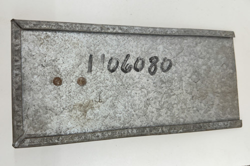 71106080 AGCO 1106080 Gleaner Slide COVER