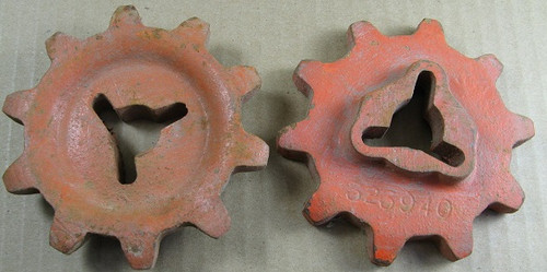70323940 AGCO Allis-Chalmers 10 Tooth Sprocket