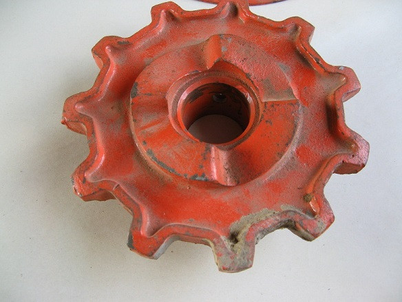 70510245 AGCO Allis-Chalmers Sprocket