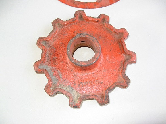 70510245 AGCO Allis-Chalmers Sprocket