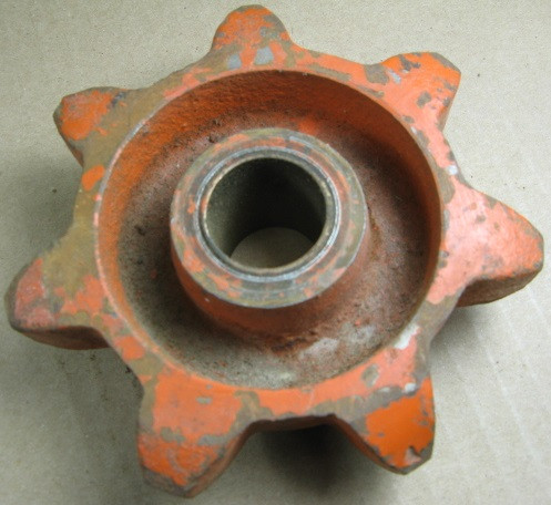 70527925 AGCO Allis-Chalmers Sprocket