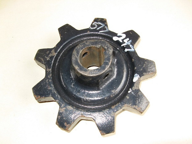 70577247 AGCO Gleaner 9 Tooth Sprocket