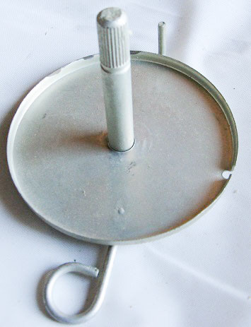 681349 Lawn Boy - Toro Recoil Cup and Pin.