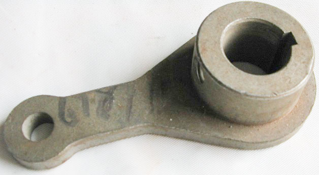 678911 Lawn Boy - Toro Steering Arm & Hub, New old stock.