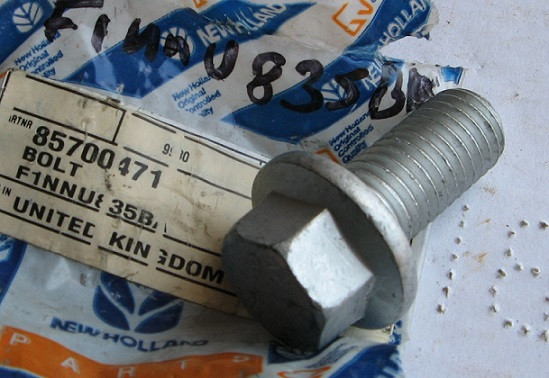 85700471, F1NNU835CA CNH Ford 5/8" BOLT, Flanged