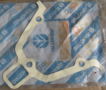 9N3593B CNH Ford Shim GASKET, Steering Gear