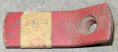 26309 CNH New Holland NUT Wing with Handle