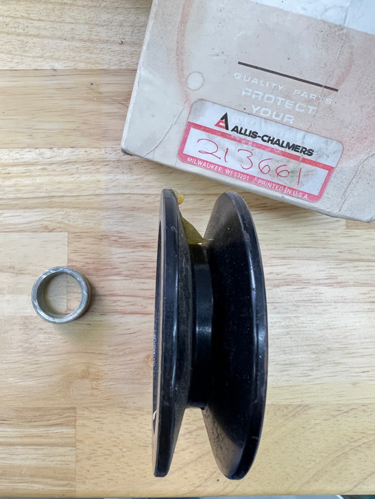 70213661 AGCO AC Generator PULLEY Autolite