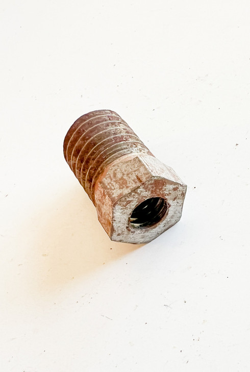 28890 REDUCER Adaptor SLEEVE  Male 1/2"-13,  Female 5/16"-18
