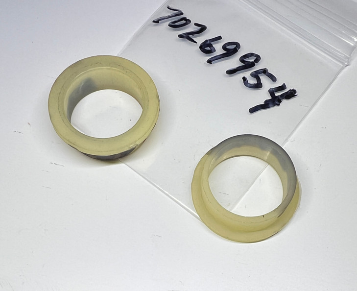 70269954 AGCO Allis-Chalmers Plastic Flange BUSHING