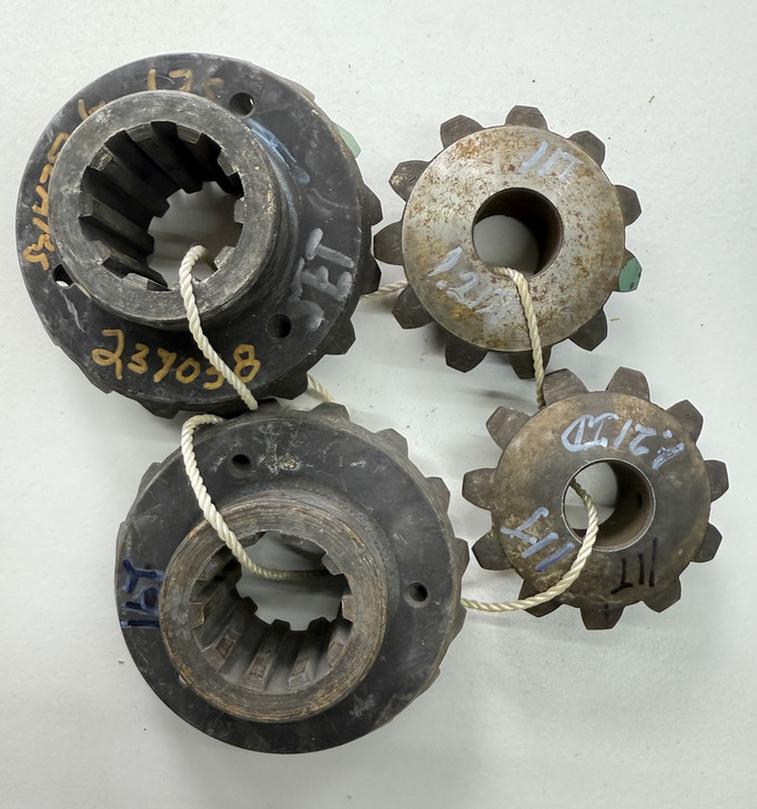 70237038 AGCO Allis Chalmers Gear Set