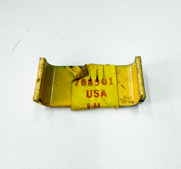 708901 New Holland CHANNEL Clip