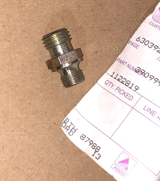 1122819 AGCO CONNECTOR FITTING