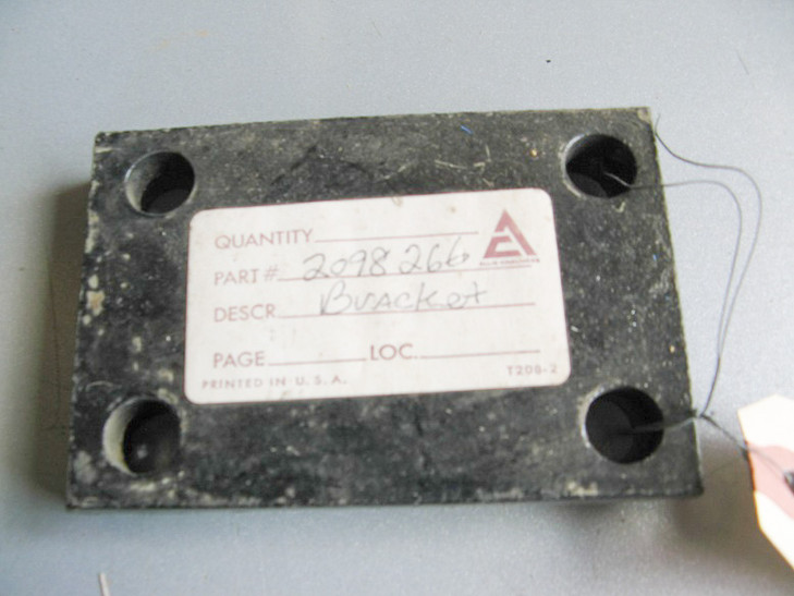 72098266 AGCO Allis-Chalmers SPACER PLATE