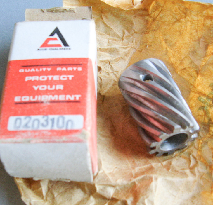 70203100 AGCO Allis-Chalmers 10T Oil Pump Drive GEAR