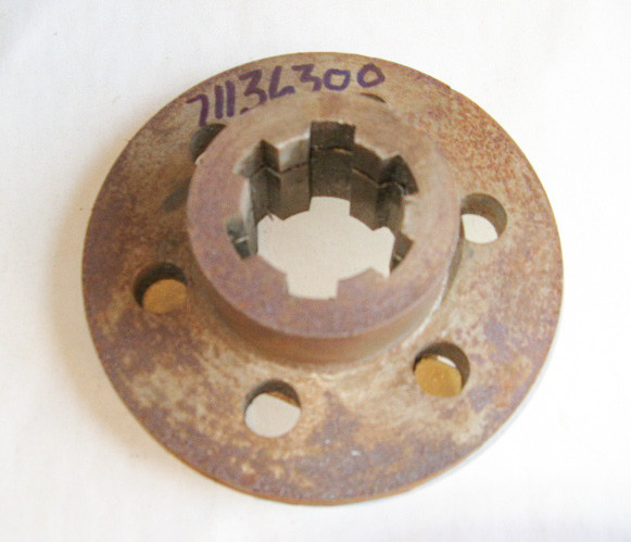71136300 AGCO Gleaner Splined Clutch HUB