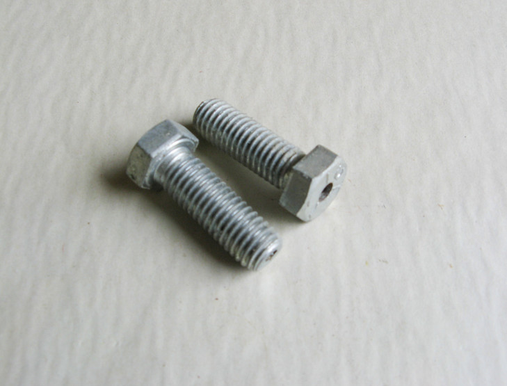 794219 New Holland 1/2" Drilled BOLT, Zerk Bolt 9849862