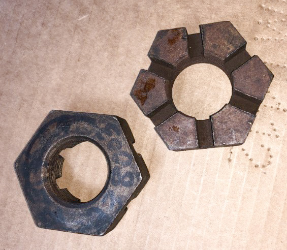 70238003 AGCO Allis-Chalmers Rear Axle Castle NUT