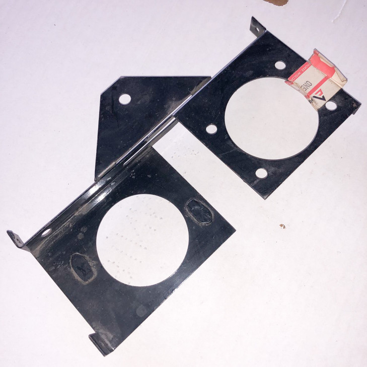 70257329 AGCO Allis-Chalmers Control BRACKET
