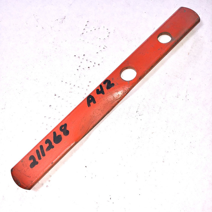 70211268 AGCO Allis-Chalmers LEVER