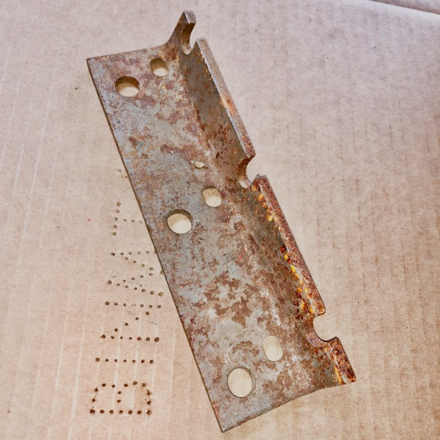 70268507 AGCO Allis-Chalmers ANGLE BRACKET